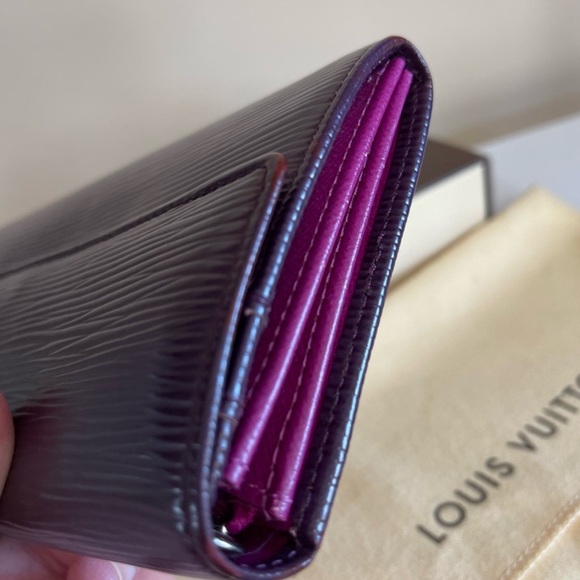 Authentic Louis Vuitton Purple Epi Long Wallet w/Snap Closure 🔥STUNNING🔥 - Picture 7 of 16